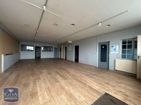 &Agrave; LOUER Nous vous proposons un local professionnel si... 800 36000 Châteauroux