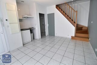  Appartement à louer 1 pièce 38 m²