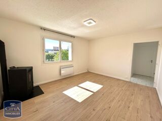  Appartement à louer 3 pièces 65 m²