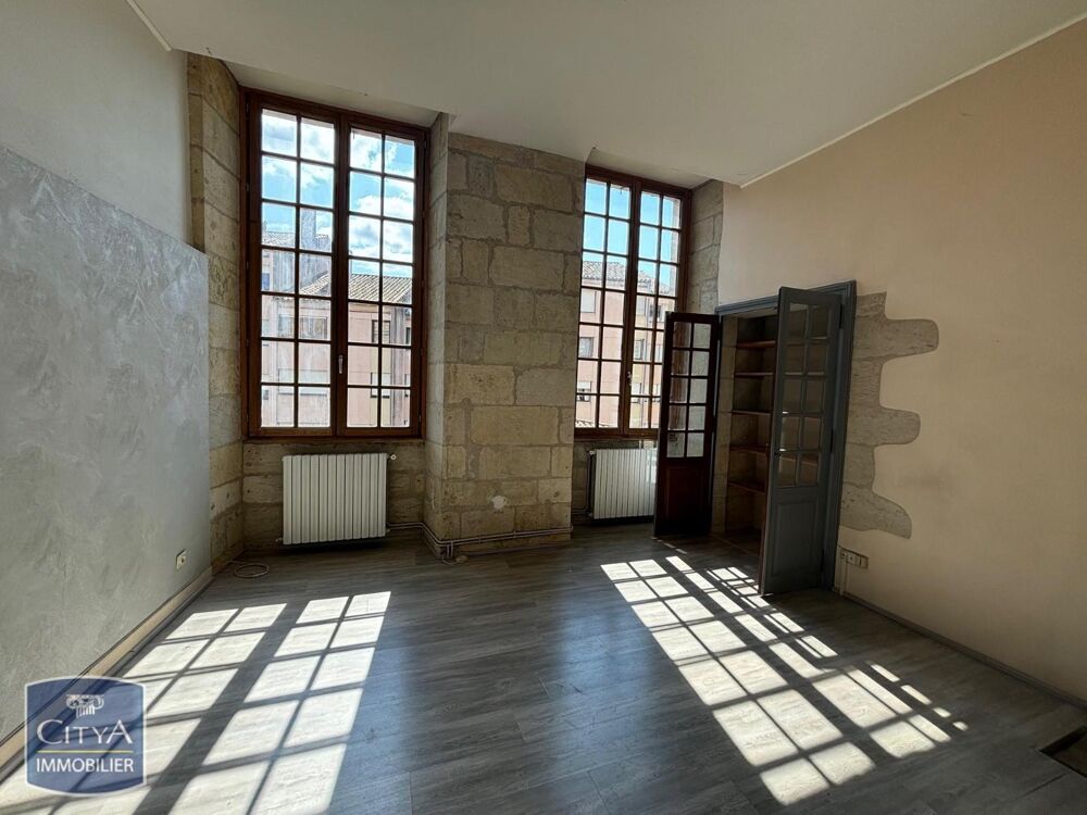 A LOUER - Charmant appartement ancien de type T2 à Périg....