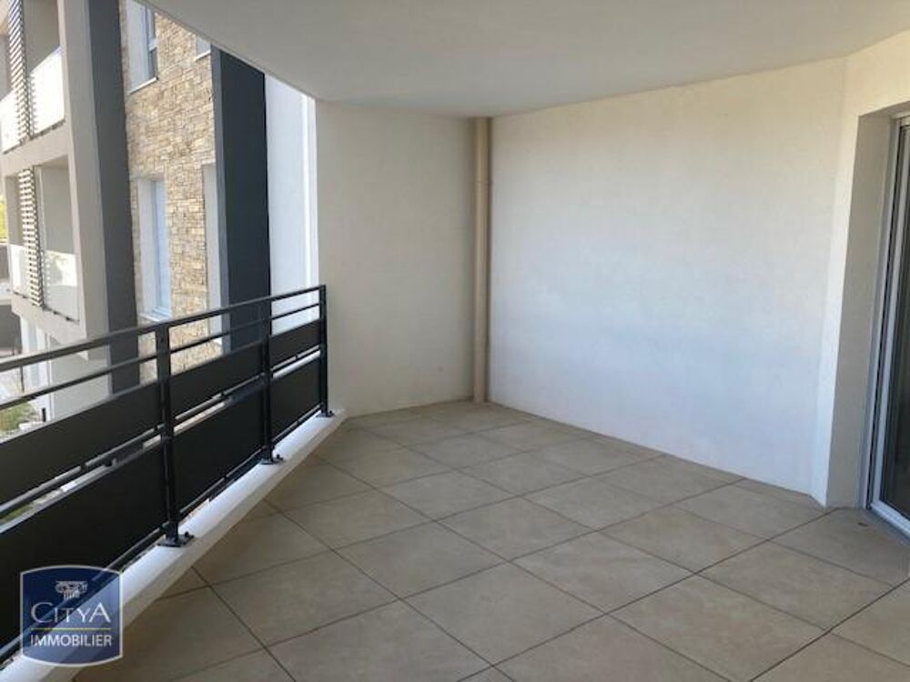 location Appartement - 3 pièce(s) - 64 m² Hyères (83400)
