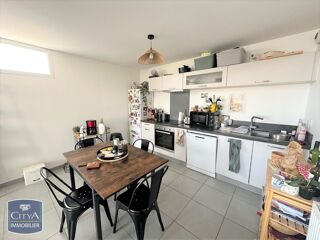  Appartement à louer 3 pièces 65 m²