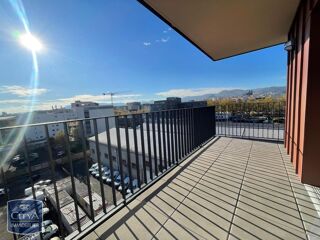  Appartement à louer 3 pièces 61 m²