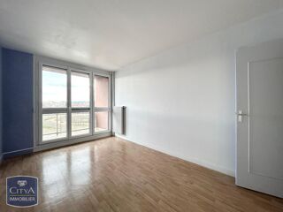  Appartement à louer 5 pièces 116 m²