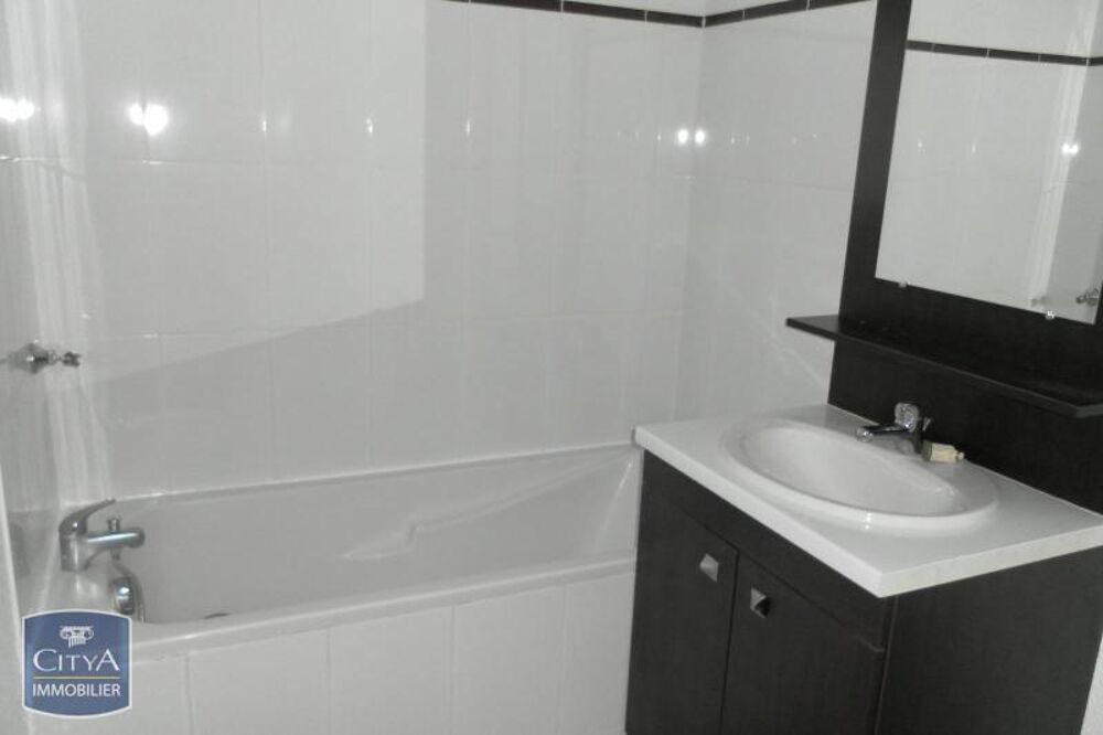location Appartement - 2 pièce(s) - 50 m² Milhaud (30540)