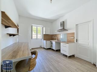  Appartement à louer 5 pièces 190 m²