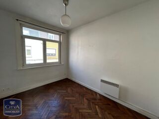  Appartement à louer 2 pièces 61 m²