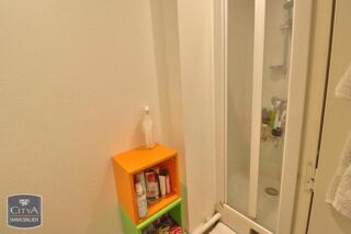  Appartement à louer 2 pièces 73 m²
