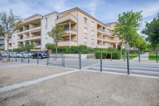  Appartement à louer 3 pièces 72 m²
