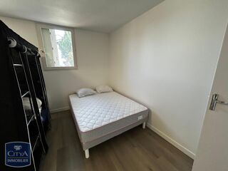  Appartement à louer 1 pièce 28 m²