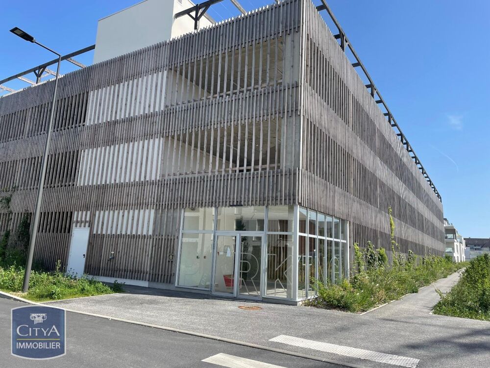 location Parking / Garage Tours (37100)