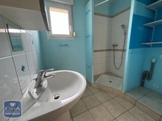  Maison à louer 6 pièces 104 m²