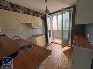  Appartement à louer 4 pièces 61 m²