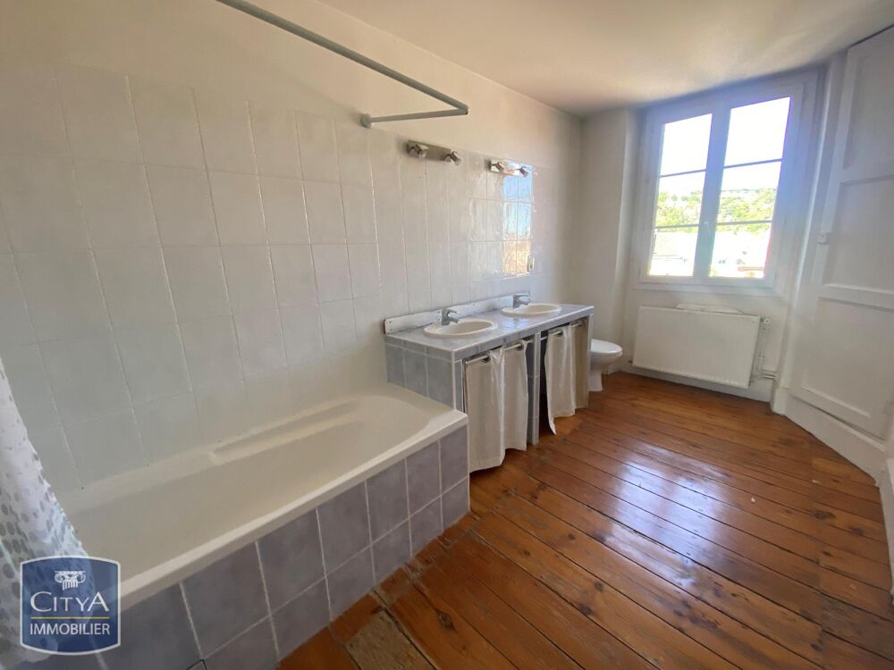 À LOUER : Superbe appartement ancien T5 à Agen ! Idéalem....