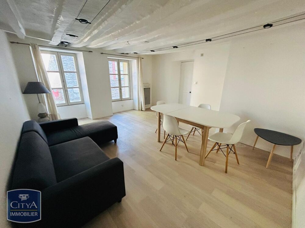 À LOUER : Charmante maison de ville T3 meublée située da....