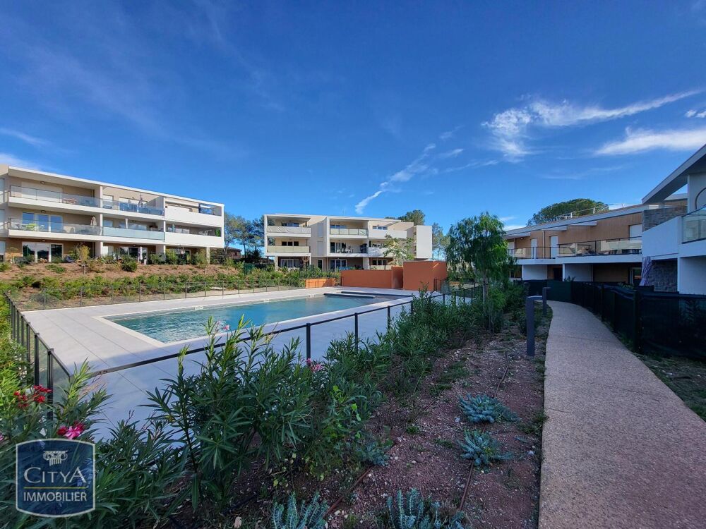 location Appartement - 2 pièce(s) - 43 m² Roquebrune-sur-Argens (83520)