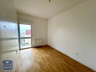  Appartement à louer 4 pièces 114 m²