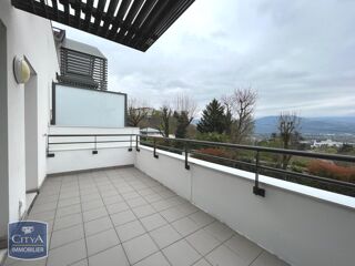  Appartement à louer 3 pièces 63 m²