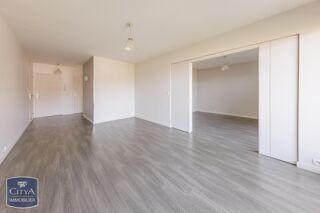  Appartement à louer 2 pièces 78 m²