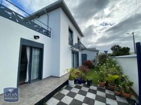   Location Maison Maison - 4 pice(s) - 104 m