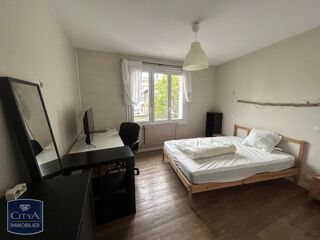  Appartement à louer 3 pièces 80 m²