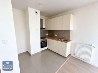  Appartement à louer 3 pièces 55 m²