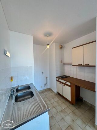  Appartement à louer 1 pièce 32 m²