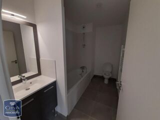  Appartement à louer 3 pièces 69 m²