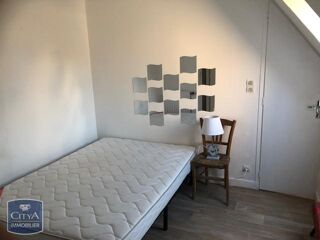  Appartement à louer 3 pièces 77 m²
