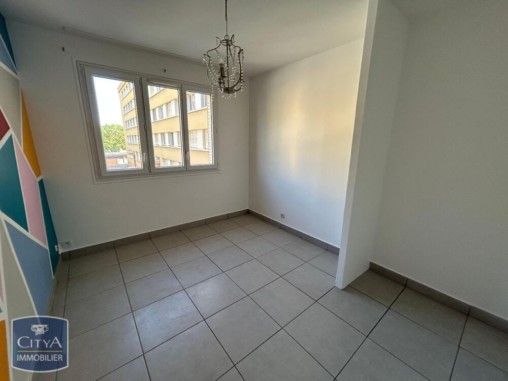 location Appartement - 4 pièce(s) - 83 m² Bron (69500)