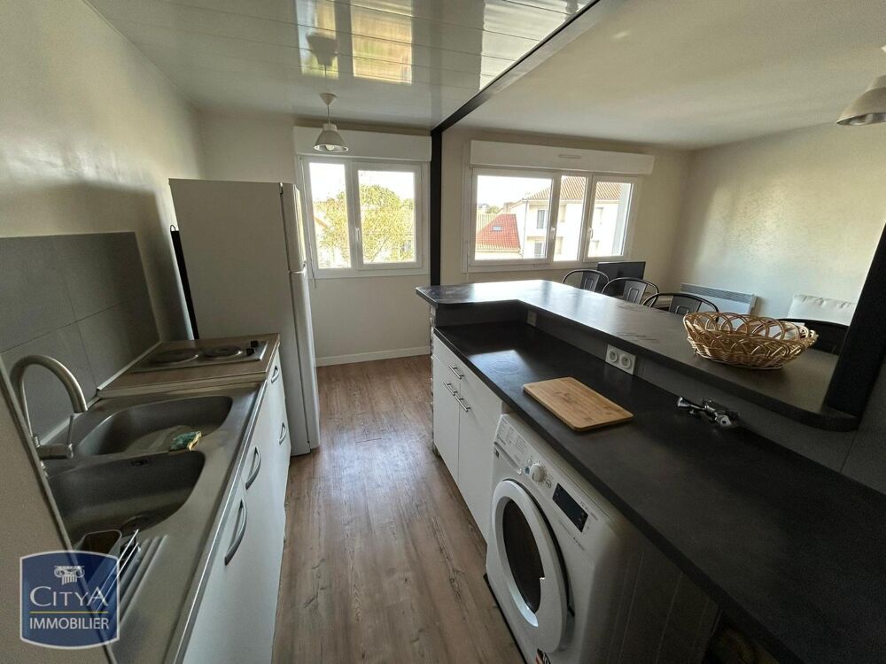 À LOUER : Appartement T2 à Cholet, situé dans un quartie....