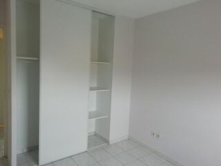  Appartement à louer 3 pièces 65 m²