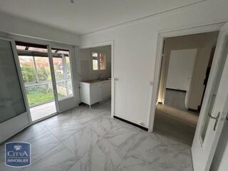  Maison à louer 5 pièces 111 m²