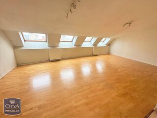  Appartement à louer 3 pièces 101 m²