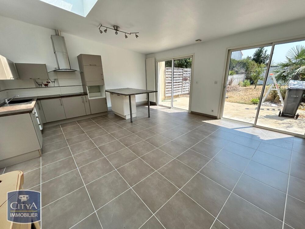 À LOUER : Maison T4 située dans la charmante ville du Ma....