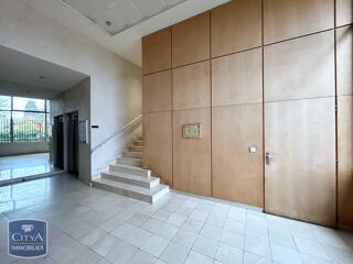  Appartement à louer 2 pièces 35 m²