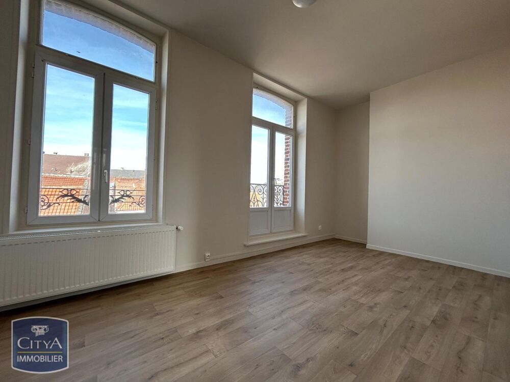 location Appartement - 2 pièce(s) - 63 m² Cambrai (59400)