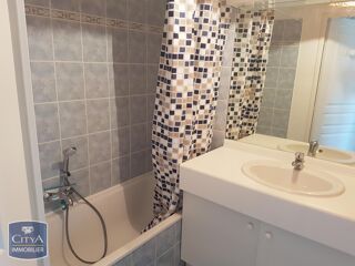  Appartement à louer 2 pièces 42 m²