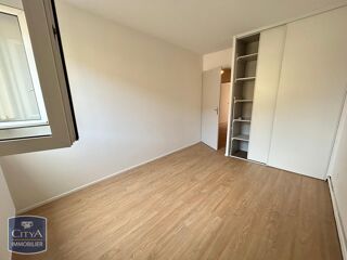  Appartement à louer 3 pièces 73 m²