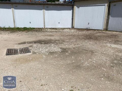  Parking / Garage  louer 