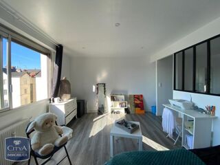  Appartement à louer 1 pièce 33 m²