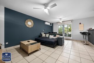  Appartement à louer 4 pièces 100 m²