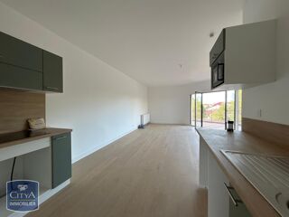  Appartement à louer 4 pièces 98 m²