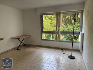  Appartement à louer 1 pièce 28 m²