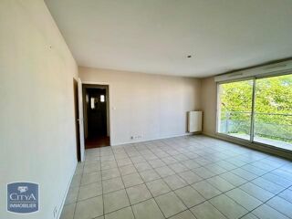  Appartement à louer 2 pièces 42 m²