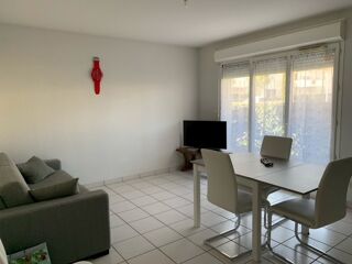  Appartement à louer 3 pièces 55 m²