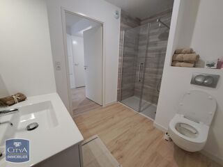  Appartement à louer 2 pièces 43 m²