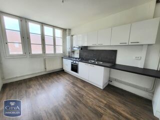  Appartement à louer 4 pièces 122 m²