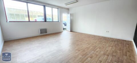 &Agrave; LOUER : Local commercial de 54 m&sup2; situ&eacute; dans la vil... 450 02000 Laon