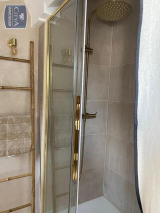  Appartement à louer 2 pièces 37 m²